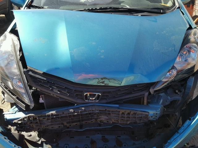 JHMGE8H5XDC026025 - 2013 HONDA FIT SPORT BLUE photo 7