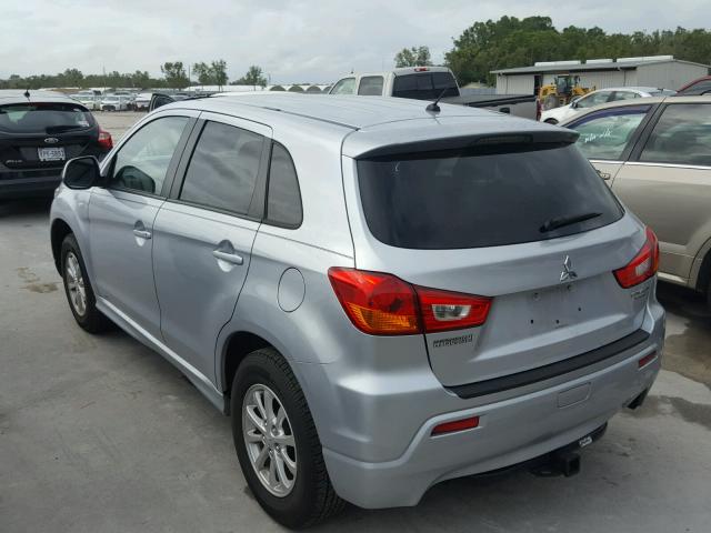 JA4AP3AU3BZ024465 - 2011 MITSUBISHI OUTLANDER SILVER photo 3