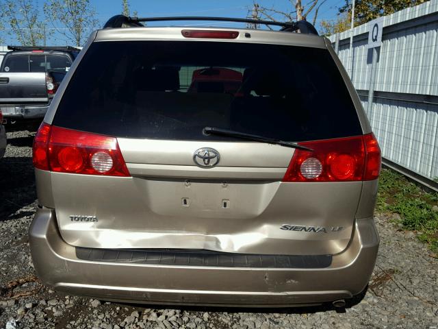 5TDZK23C49S269860 - 2009 TOYOTA SIENNA CE GOLD photo 9