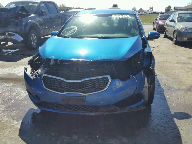 KNAFX4A69E5205355 - 2014 KIA FORTE LX BLUE photo 9