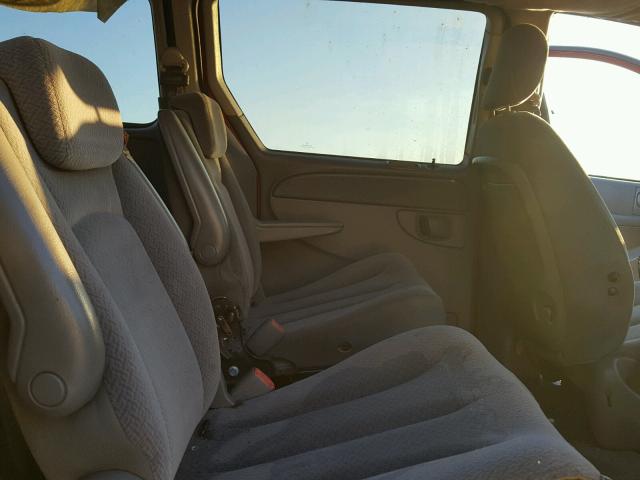 2A4GP44R86R742245 - 2006 CHRYSLER TOWN & COU RED photo 6