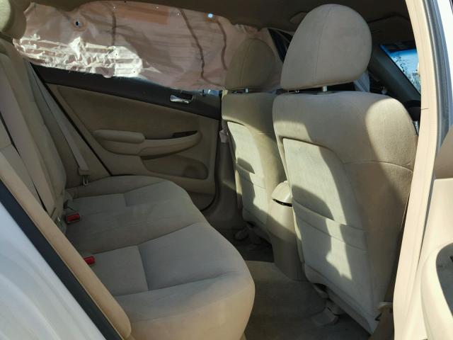 1HGCM56485A196958 - 2005 HONDA ACCORD WHITE photo 6