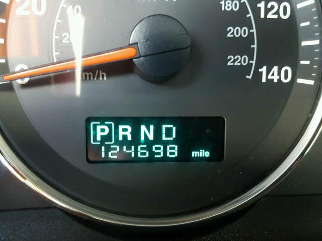 1J8HG58P57C587228 - 2007 JEEP COMMANDER WHITE photo 8