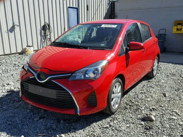 VNKKTUD32FA026086 - 2015 TOYOTA YARIS RED photo 2