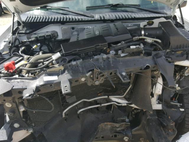 5LMJJ2H55BEJ03569 - 2011 LINCOLN NAVIGATOR 白色 照片 7