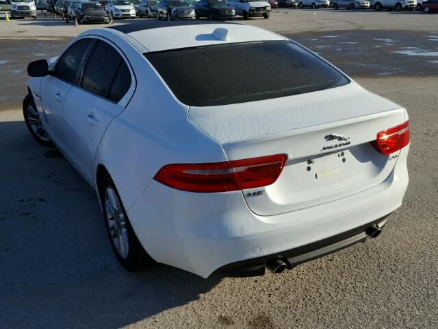 SAJAD4BG1HA951583 - 2017 JAGUAR XE PREMIUM WHITE photo 3