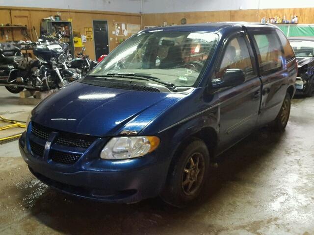 1B4GP15B22B636319 - 2002 DODGE CARAVAN BLUE photo 2