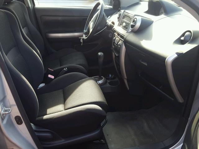 JTKKT624X40064449 - 2004 TOYOTA SCION XA ვერცხლისფერი ფოტო 5