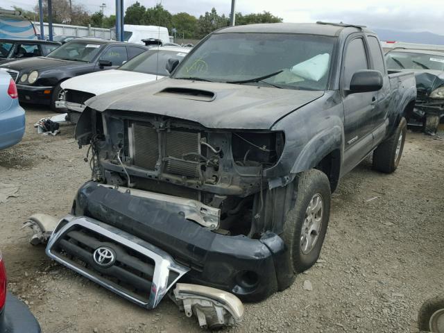 5TETU62N07Z357735 - 2007 TOYOTA TACOMA PRE BLACK photo 2