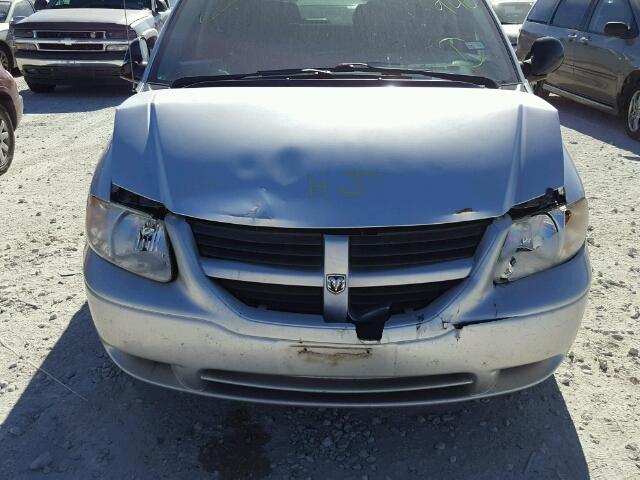 1D8GP45R35B324940 - 2005 DODGE CARAVAN SX SILVER photo 9