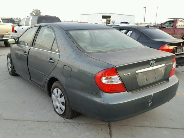JTDBE32K120062665 - 2002 TOYOTA CAMRY LE მწვანე ფოტო 3