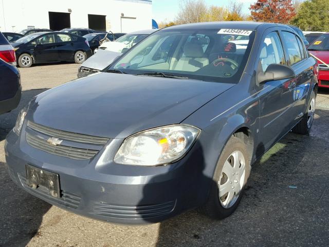 1G1AK58F087236616 - 2008 CHEVROLET COBALT GRAY photo 2