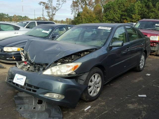 4T1BF30K43U565855 - 2003 TOYOTA CAMRY GRAY photo 2