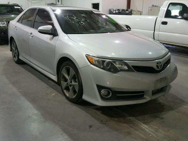 4T1BK1FK4CU510975 - 2012 TOYOTA CAMRY SE SILVER photo 1