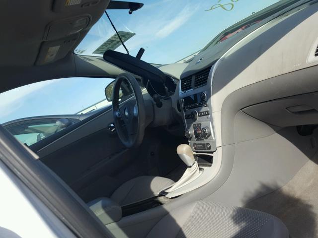 1G1ZB5EB9AF138958 - 2010 CHEVROLET MALIBU LS თეთრი ფოტო 9