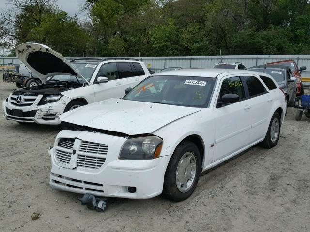 2D4FV47T16H412731 - 2006 DODGE MAGNUM SE WHITE photo 2