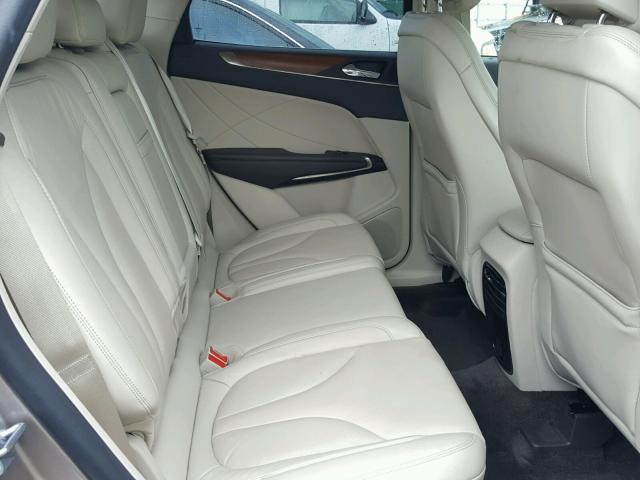 5LMCJ2C97JUL07944 - 2018 LINCOLN MKC SELECT 棕色 照片 6