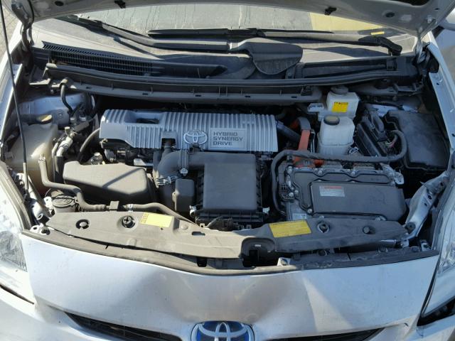 JTDKN3DU2D5595631 - 2013 TOYOTA PRIUS SILVER photo 7