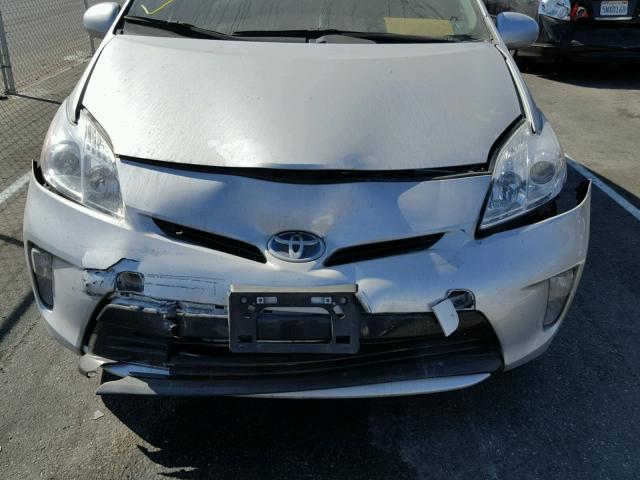 JTDKN3DU2D5595631 - 2013 TOYOTA PRIUS SILVER photo 9