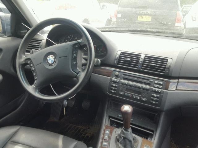 WBAEP33492PE91308 - 2002 BMW 325 XIT GRAY photo 9