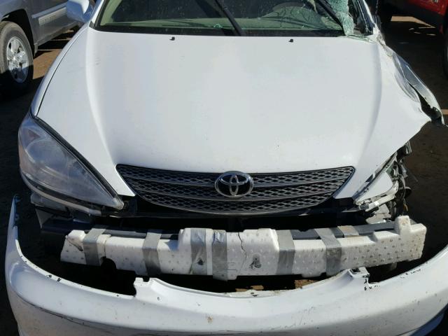4T1BE32K02U007175 - 2002 TOYOTA CAMRY LE WHITE photo 7