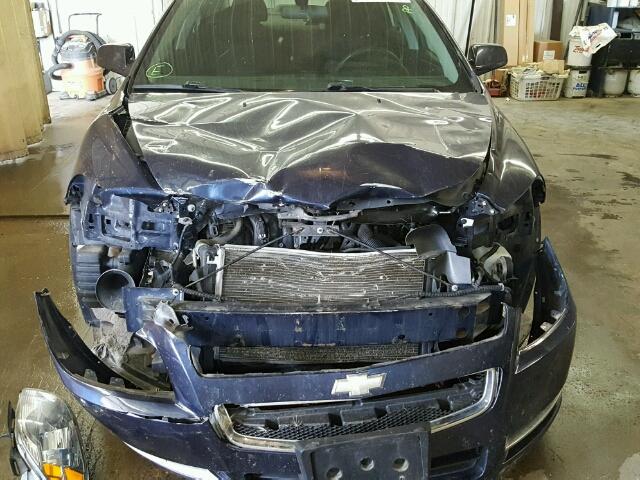 1G1ZC5EU4BF358749 - 2011 CHEVROLET MALIBU 1LT BLUE photo 9