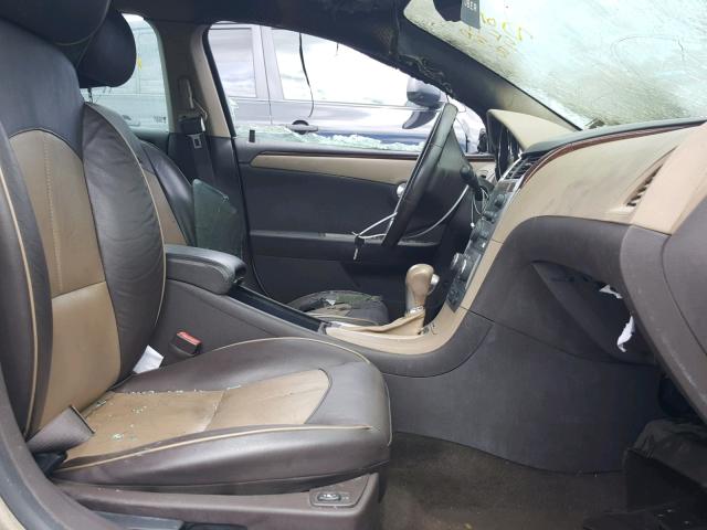 1G1ZG5E76CF252058 - 2012 CHEVROLET MALIBU LTZ 金色 照片 5