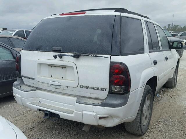 1GNDT13S822442860 - 2002 CHEVROLET TRAILBLAZE WHITE photo 4