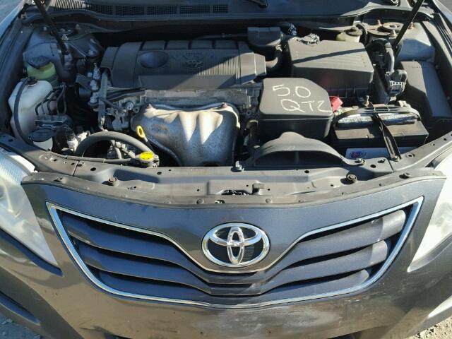 4T1BF3EK2BU670353 - 2011 TOYOTA CAMRY BASE CHARCOAL photo 7