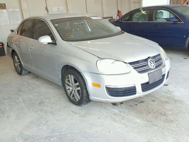 3VWSG71K56M729305 - 2006 VOLKSWAGEN JETTA 2.5 SILVER photo 1