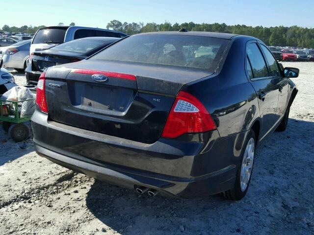 3FAHP0HAXAR246282 - 2010 FORD FUSION SE BLACK photo 4