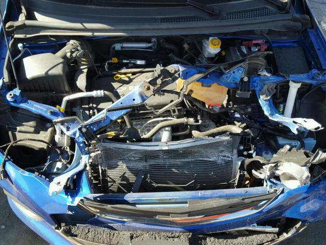 1G1JD5SH2H4113633 - 2017 CHEVROLET SONIC LT BLUE photo 7