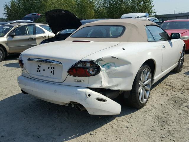 SAJDA42C262A47514 - 2006 JAGUAR XK8 WHITE photo 4