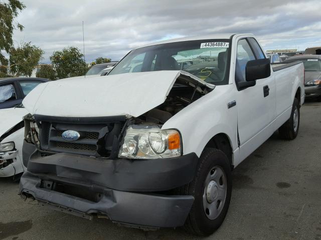 1FTRF12257KB11524 - 2007 FORD F150 WHITE photo 2