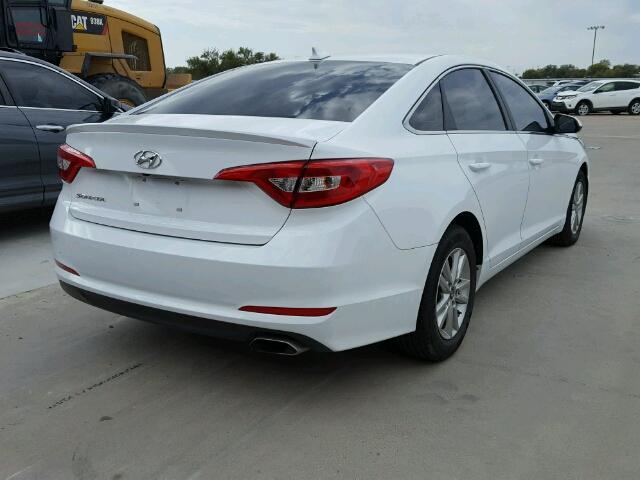 5NPE24AF2HH573720 - 2017 HYUNDAI SONATA SE WHITE photo 4