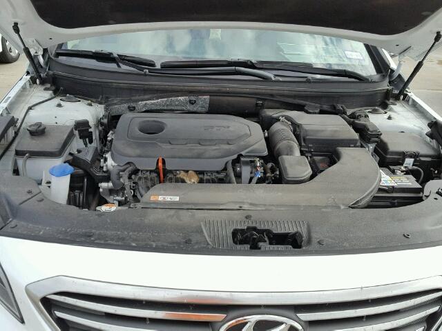 5NPE24AF2HH573720 - 2017 HYUNDAI SONATA SE WHITE photo 7