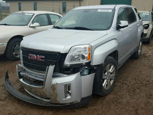 2CTFLCEW4A6259300 - 2010 GMC TERRAIN SL SILVER photo 2