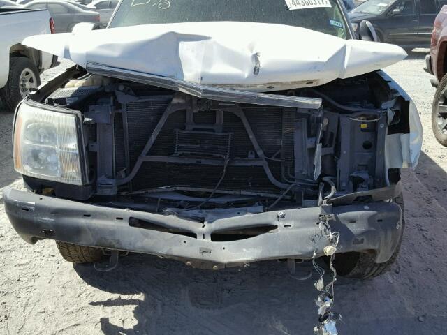 3GYEK63N92G232597 - 2002 CADILLAC ESCALADE WHITE photo 9