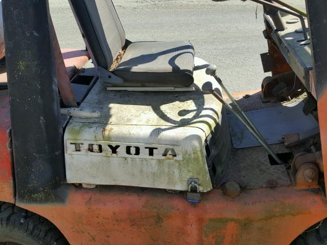 3 - 2000 TOYOTA FORKLIFT RED photo 7