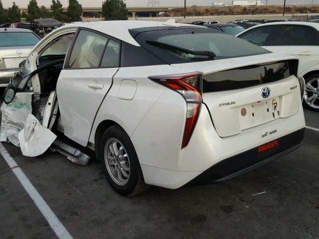 JTDKBRFU6G3000272 - 2016 TOYOTA PRIUS WHITE photo 3