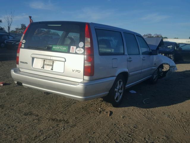 YV1LW61J6Y2692751 - 2000 VOLVO V70 BASE SILVER photo 4