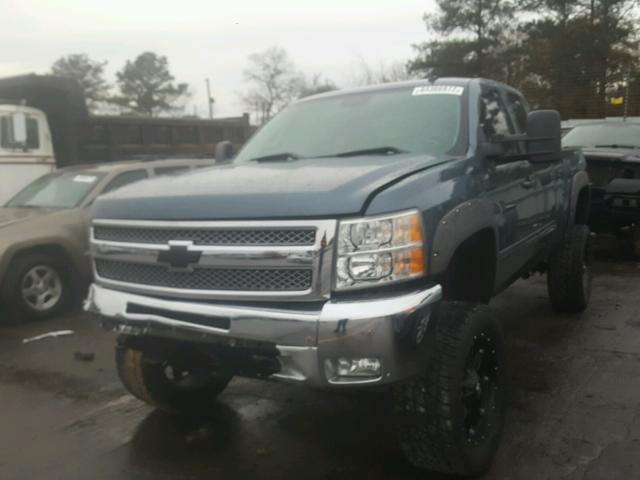 1GCRCSE02CZ160819 - 2012 CHEVROLET SILVERADO BLUE photo 2