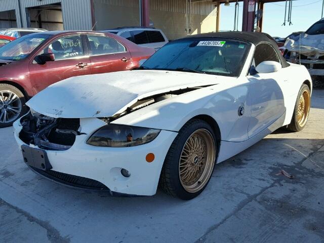 4USBT33585LS56072 - 2005 BMW Z4 2.5 Blanco foto 2