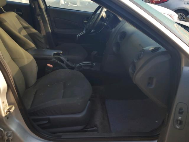 2G2WR524341336270 - 2004 PONTIAC GRAND PRIX SILVER photo 5