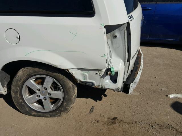 2D4RN5D11AR283611 - 2010 DODGE GRAND CARA WHITE photo 9