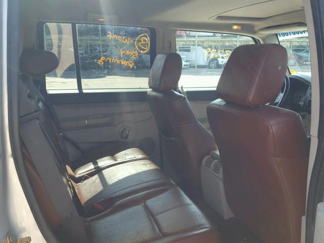 1J8HG58NX6C365782 - 2006 JEEP COMMANDER SILVER photo 6