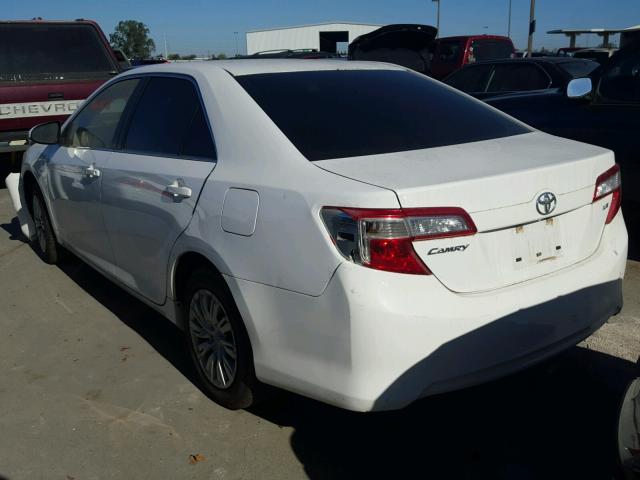 4T1BF1FK8CU097088 - 2012 TOYOTA CAMRY BASE WHITE photo 3