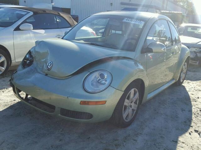 3VWRW31C57M510154 - 2007 VOLKSWAGEN NEW BEETLE 绿色 照片 2