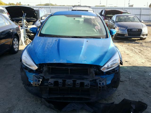 1FADP3K29GL397512 - 2016 FORD FOCUS SE BLUE photo 9