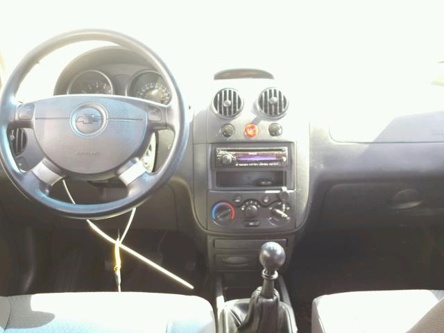 KL1TD56676B669817 - 2006 CHEVROLET AVEO BASE Niebieski zdjęcie 9